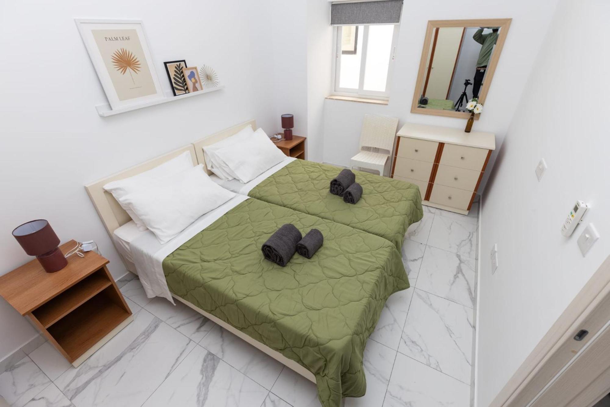Bordino 2 Bedroom Apartment St. Paul's Bay Buitenkant foto