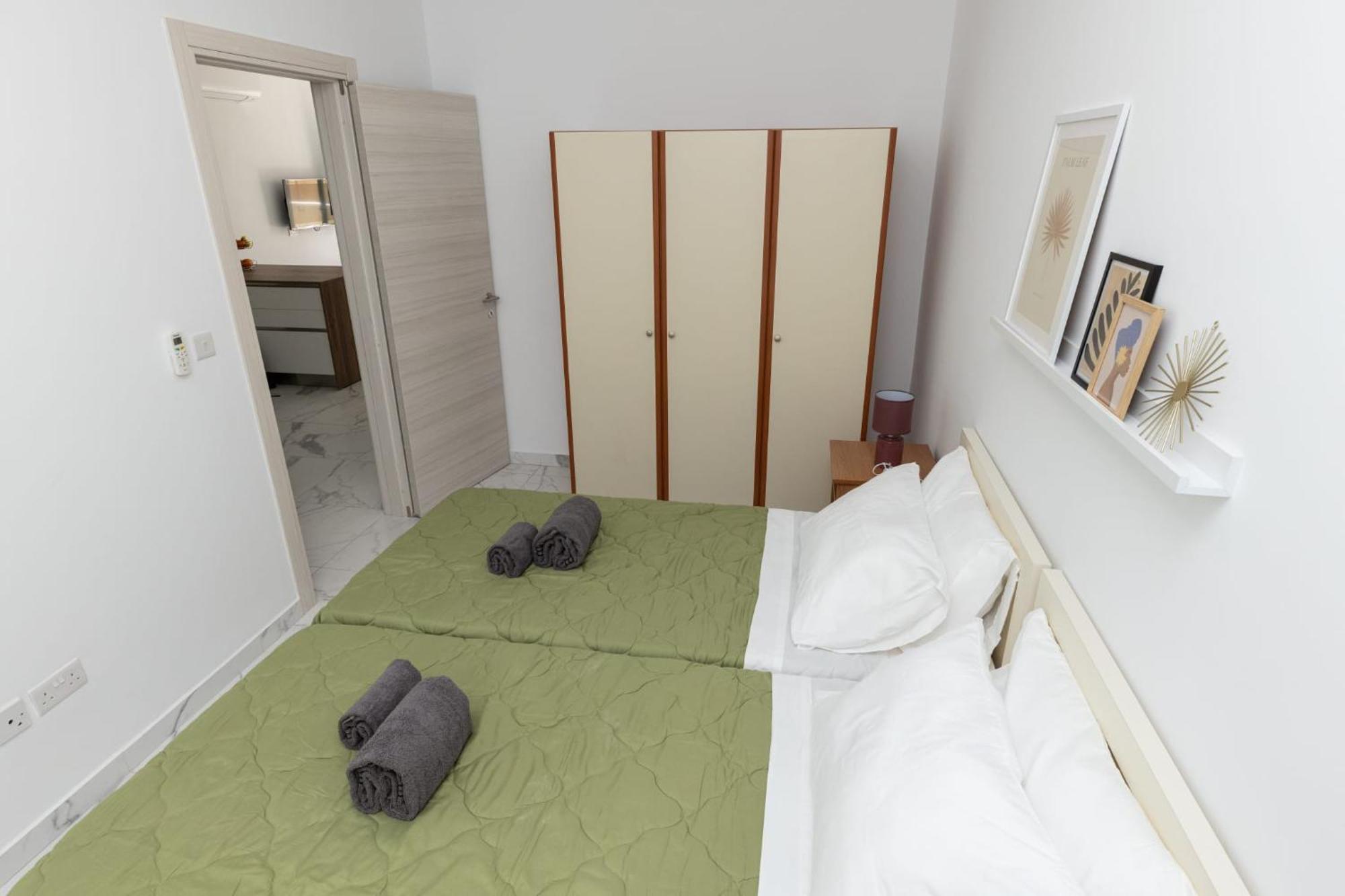 Bordino 2 Bedroom Apartment St. Paul's Bay Buitenkant foto